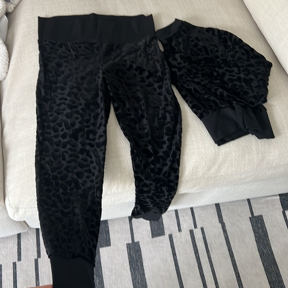 Vintage Laina Rauma Burnout Panther Leggings and crop top - Picture 2 of 3
